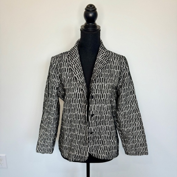 Deborah Parker Black and White Button Up Blazer (Medium) - Picture 2 of 7